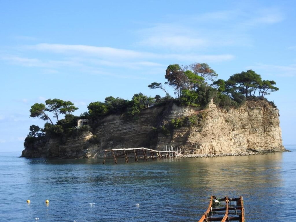 Cameo Island